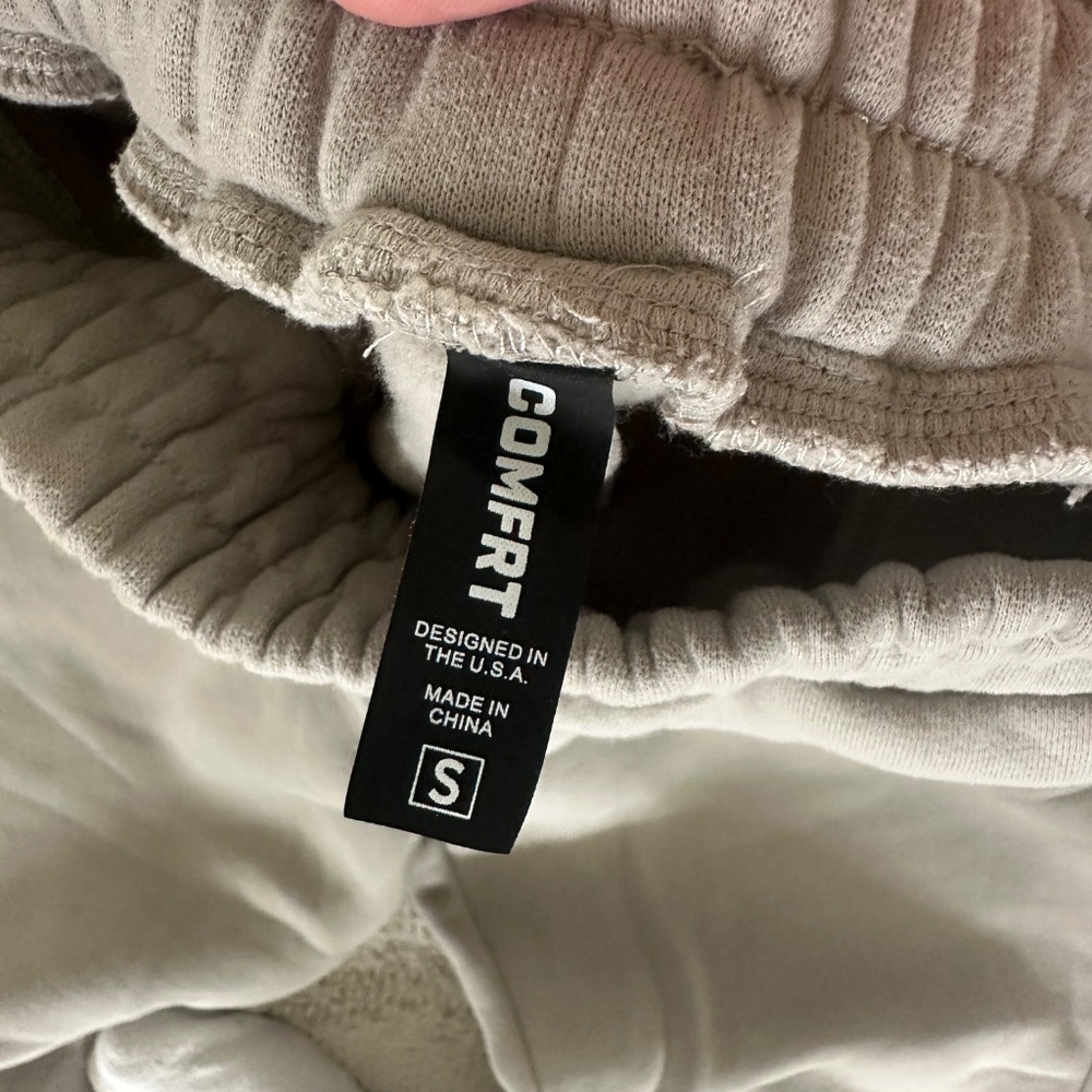 COMFRT hoodie set - Picture 6 of 6